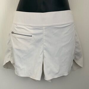 Athleta Trekkue Shorts